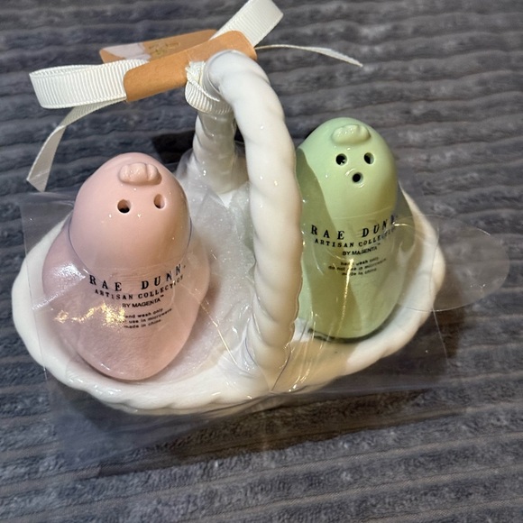 Rae Dunn Salt and Pepper Shaker Set - Green and Pink - Picture 10 of 12
